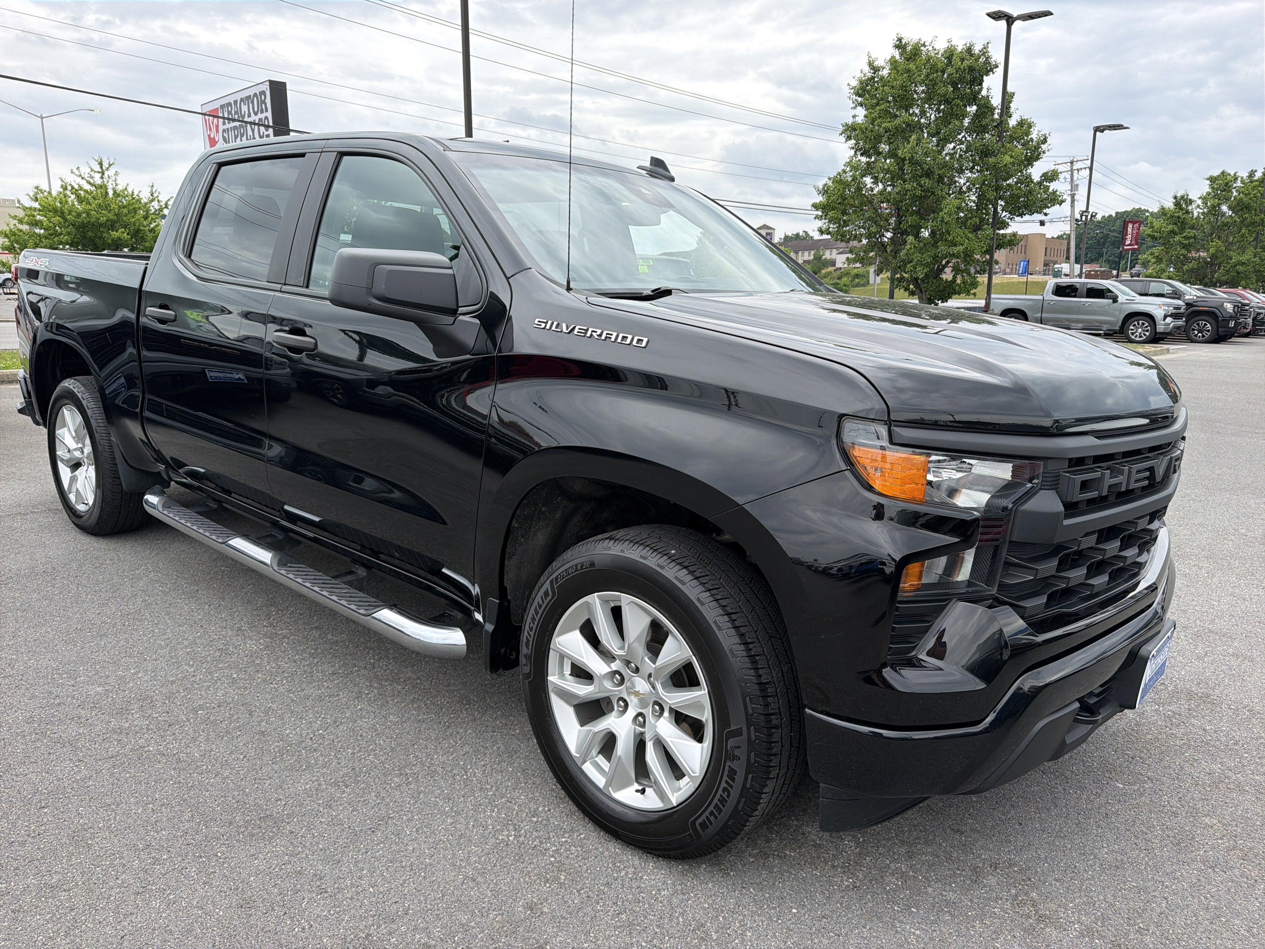 2024 Chevrolet Silverado 1500 Custom