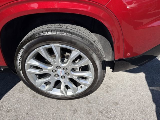 2024 GMC Acadia Denali