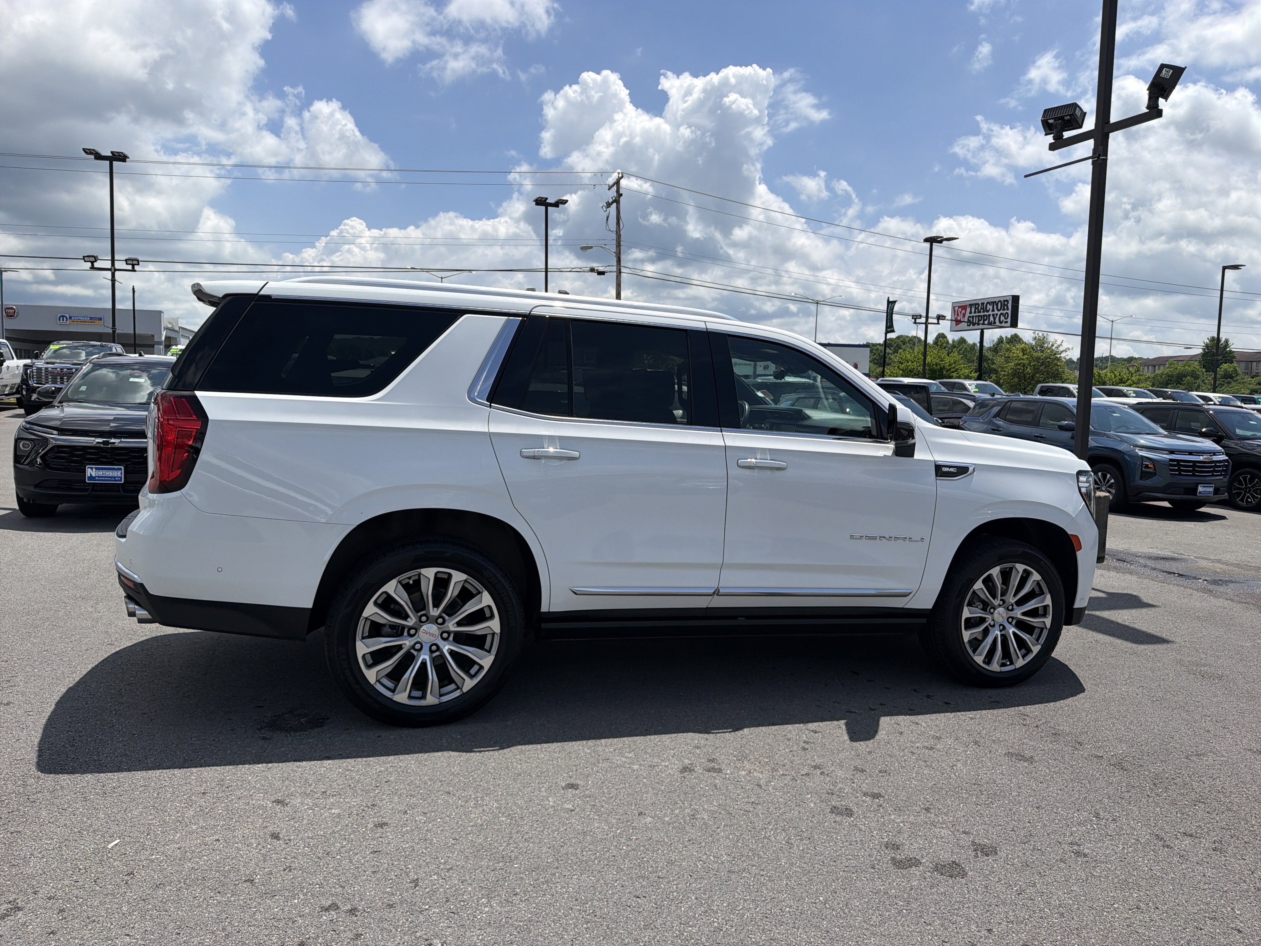 2023 GMC Yukon Denali