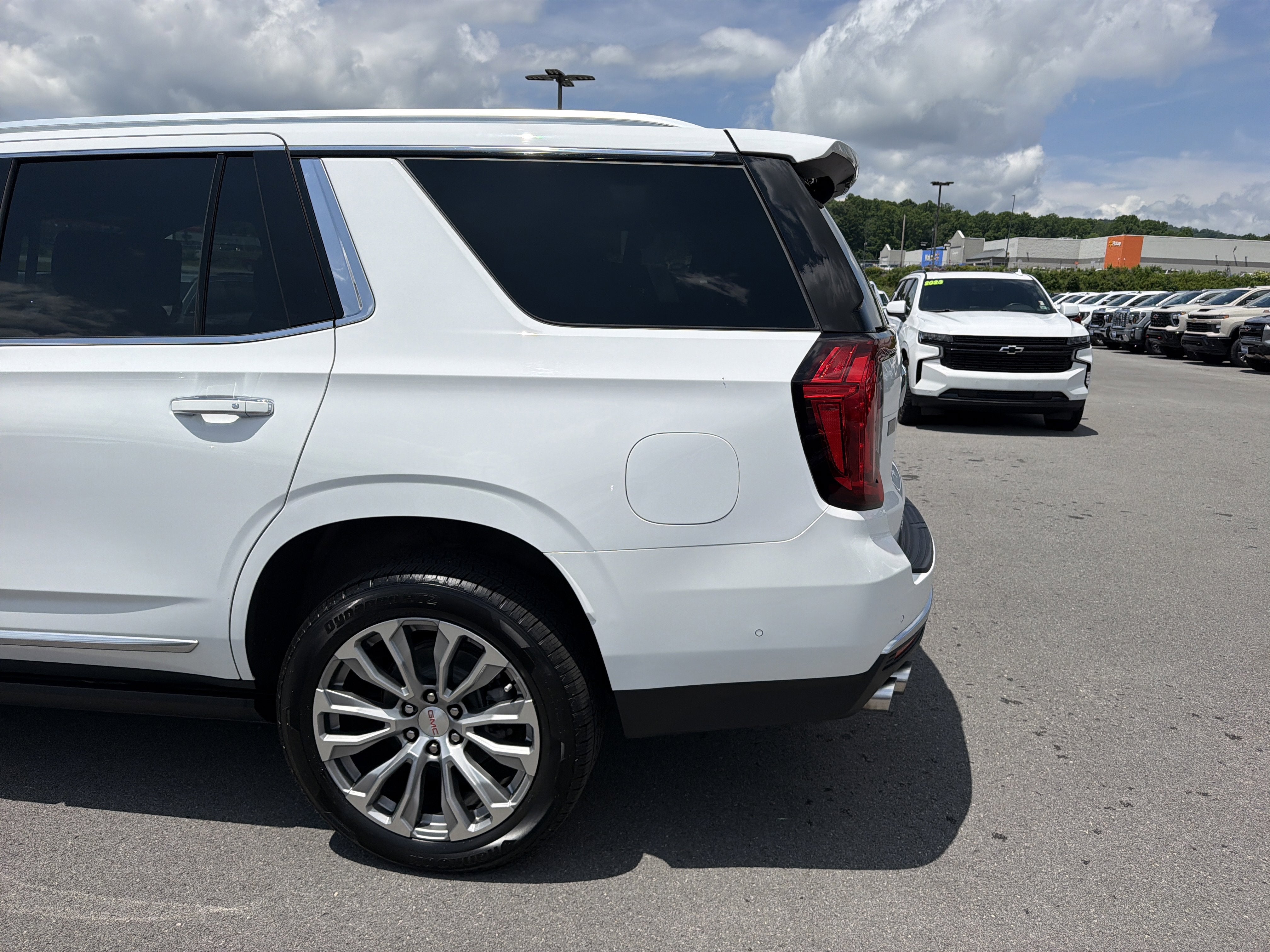 2023 GMC Yukon Denali