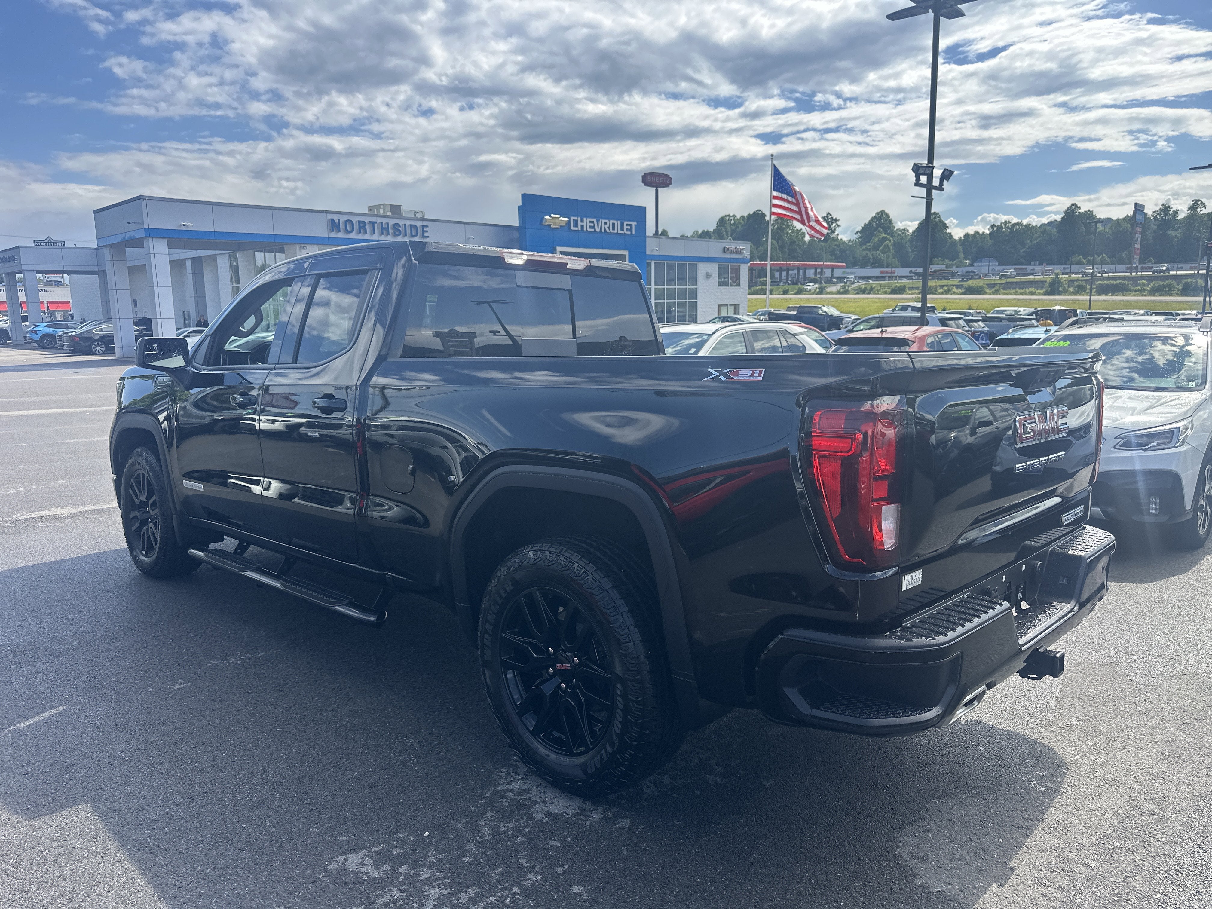 2025 GMC Sierra 1500 Elevation