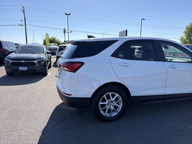2022 Chevrolet Equinox LS