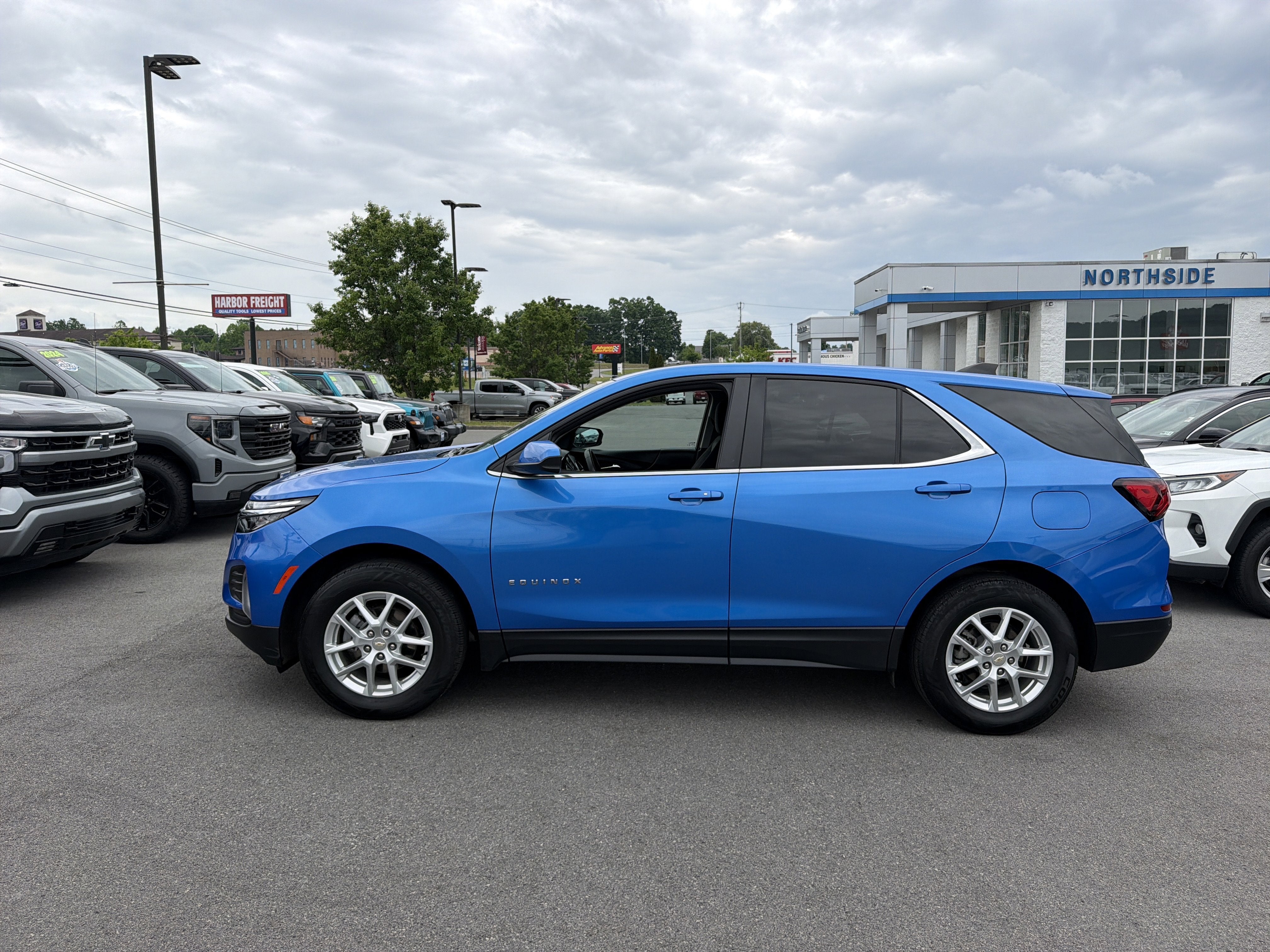 2024 Chevrolet Equinox LT