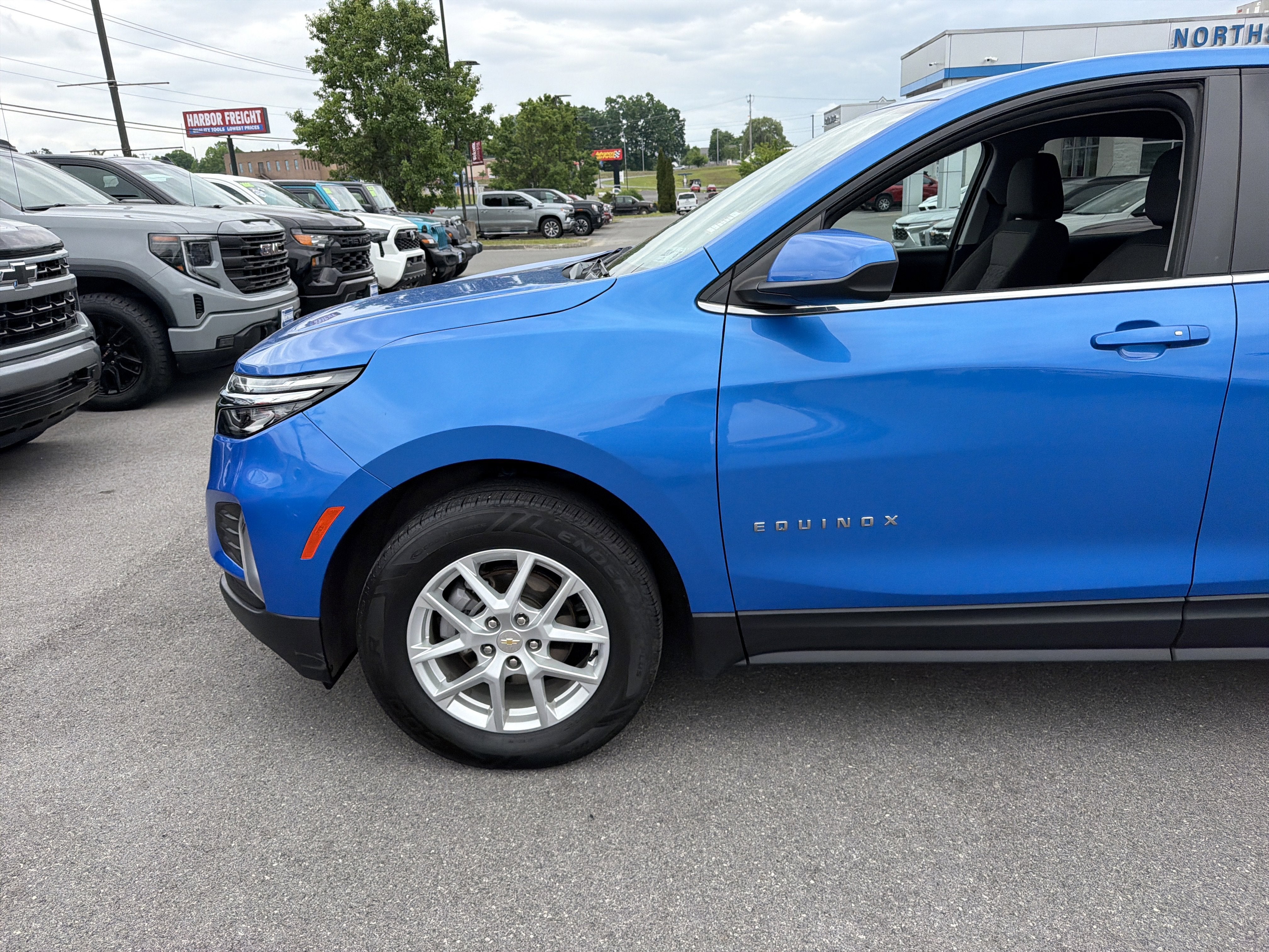 2024 Chevrolet Equinox LT