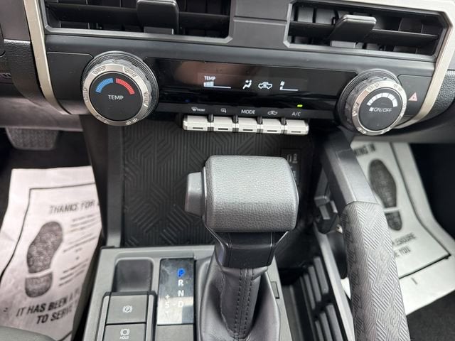 2024 Toyota Tacoma 4WD SR5