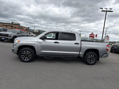 2017 Toyota Tundra 4WD SR5