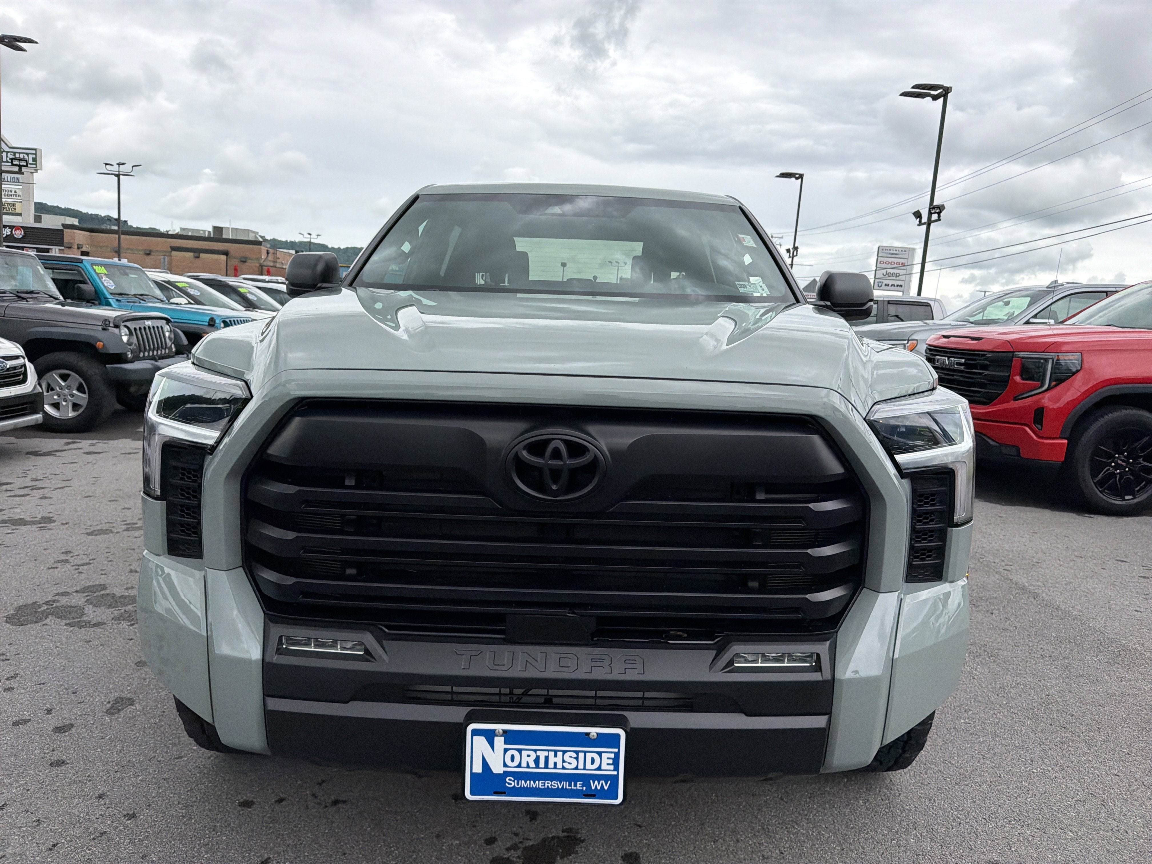 2025 Toyota Tundra 4WD SR