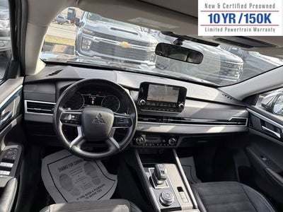 2022 Mitsubishi Outlander SE