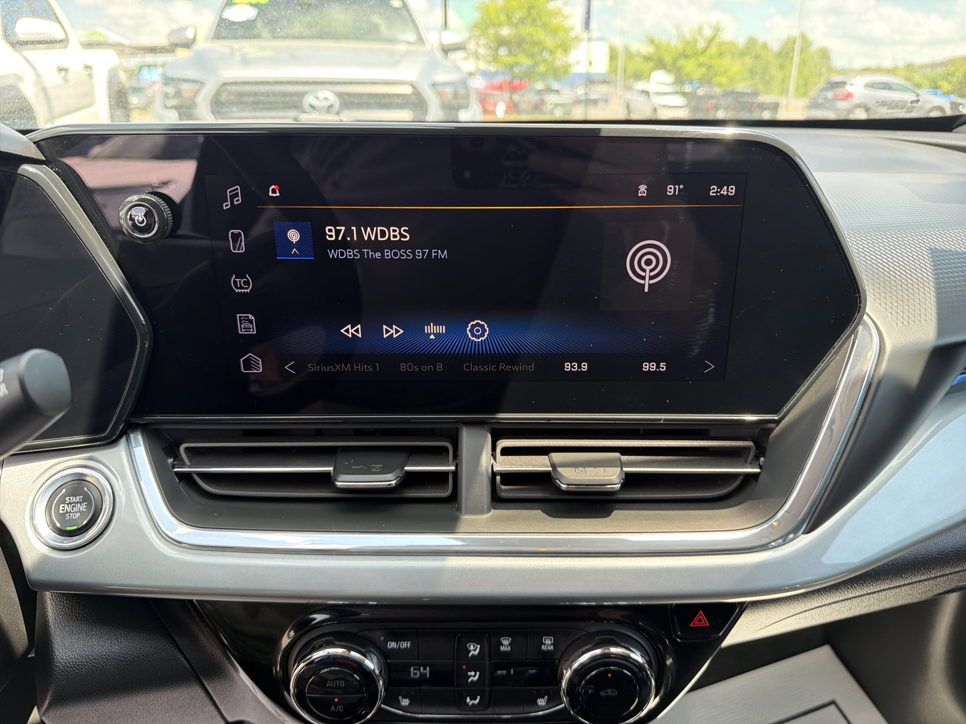 2024 Chevrolet Trax LT