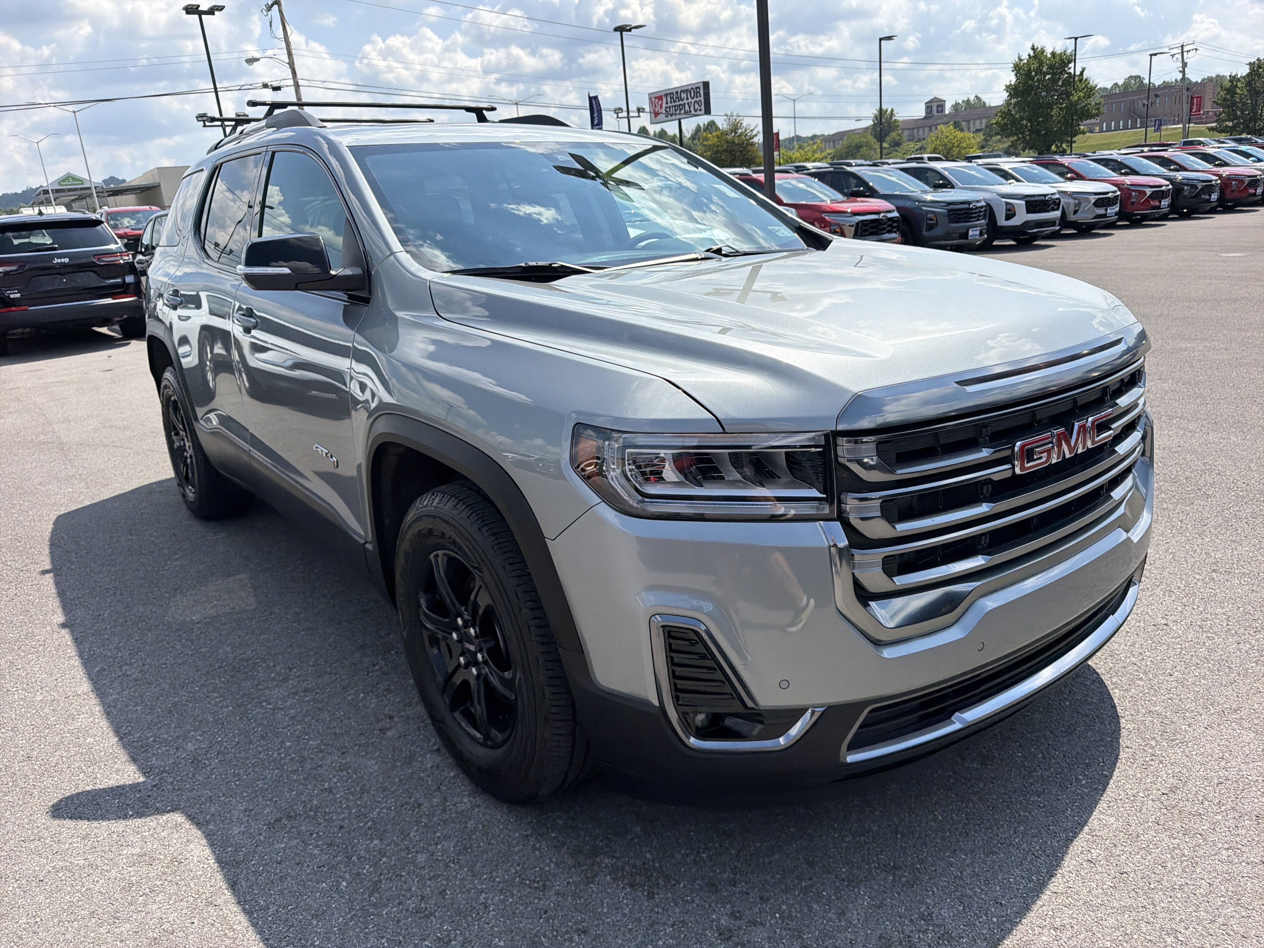 2023 GMC Acadia AT4