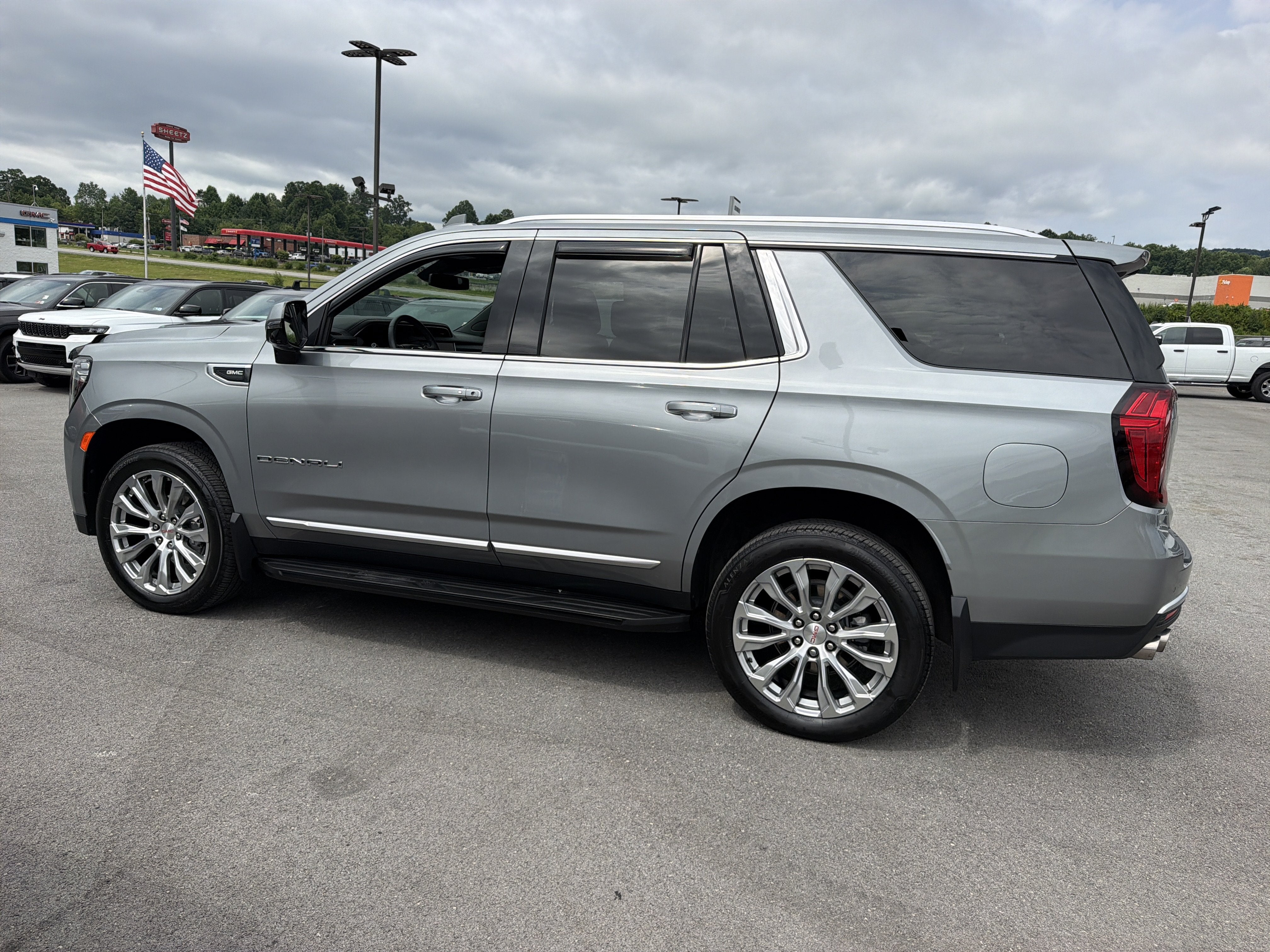 2024 GMC Yukon Denali