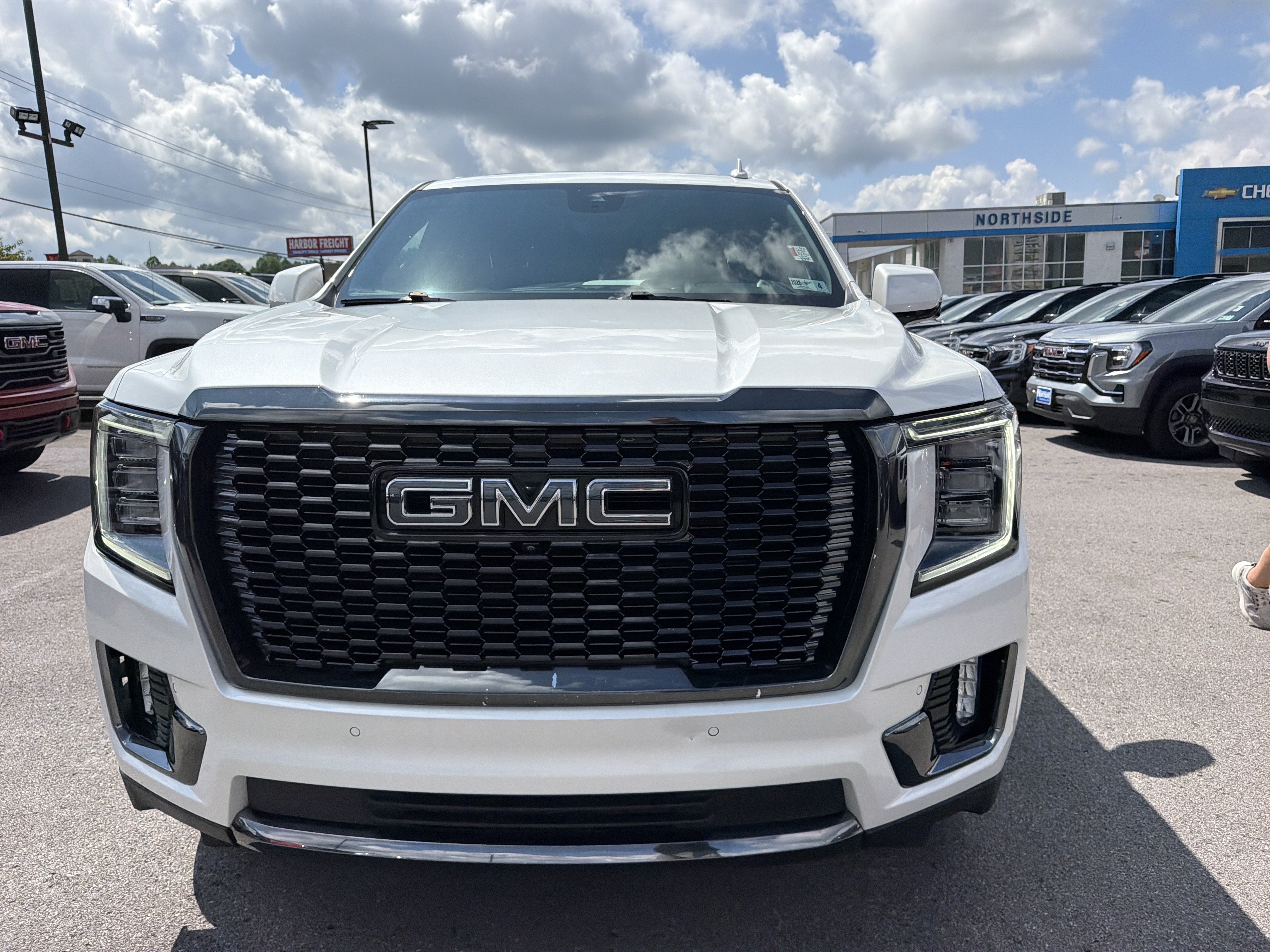 2024 GMC Yukon Denali Ultimate