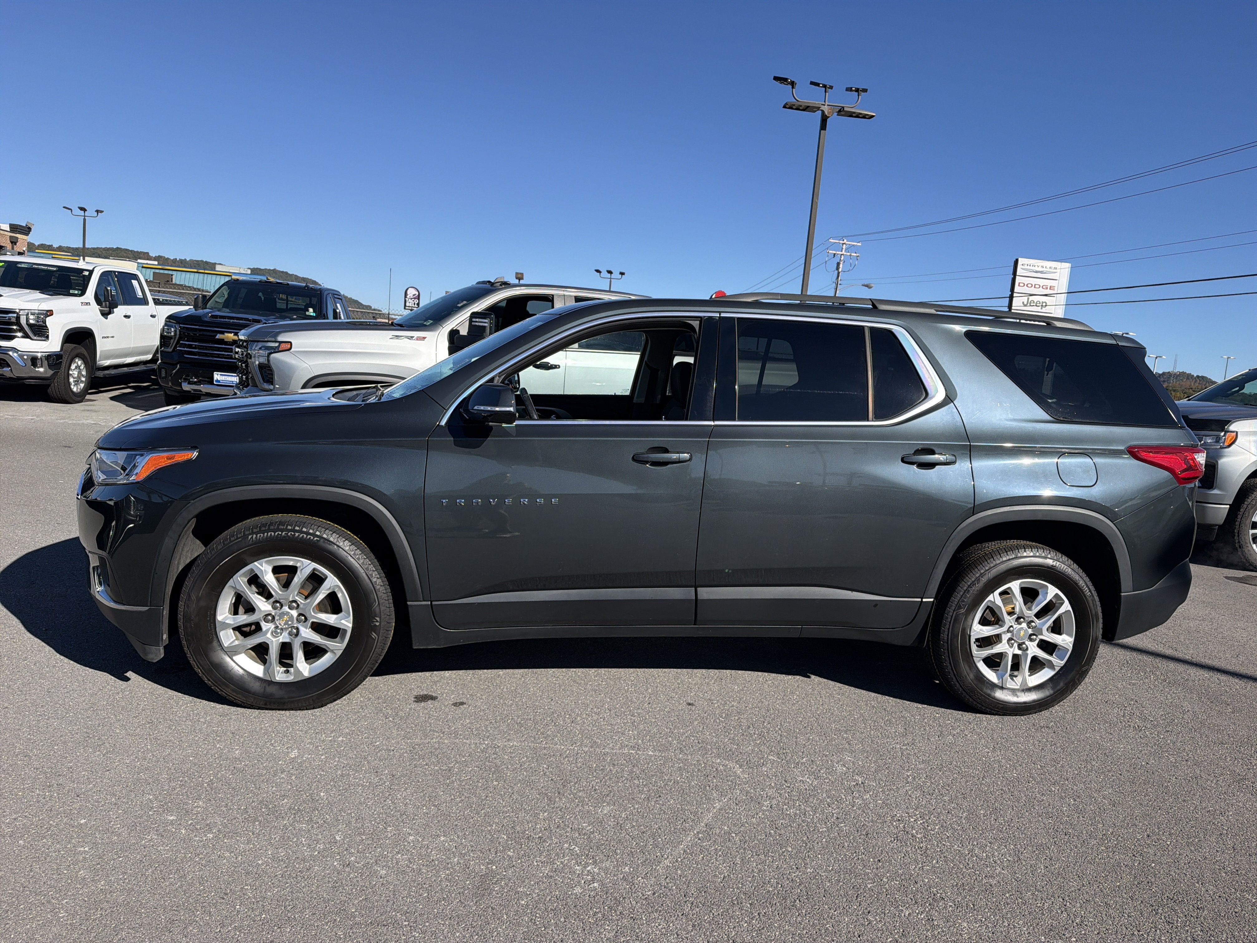 2019 Chevrolet Traverse LT Cloth