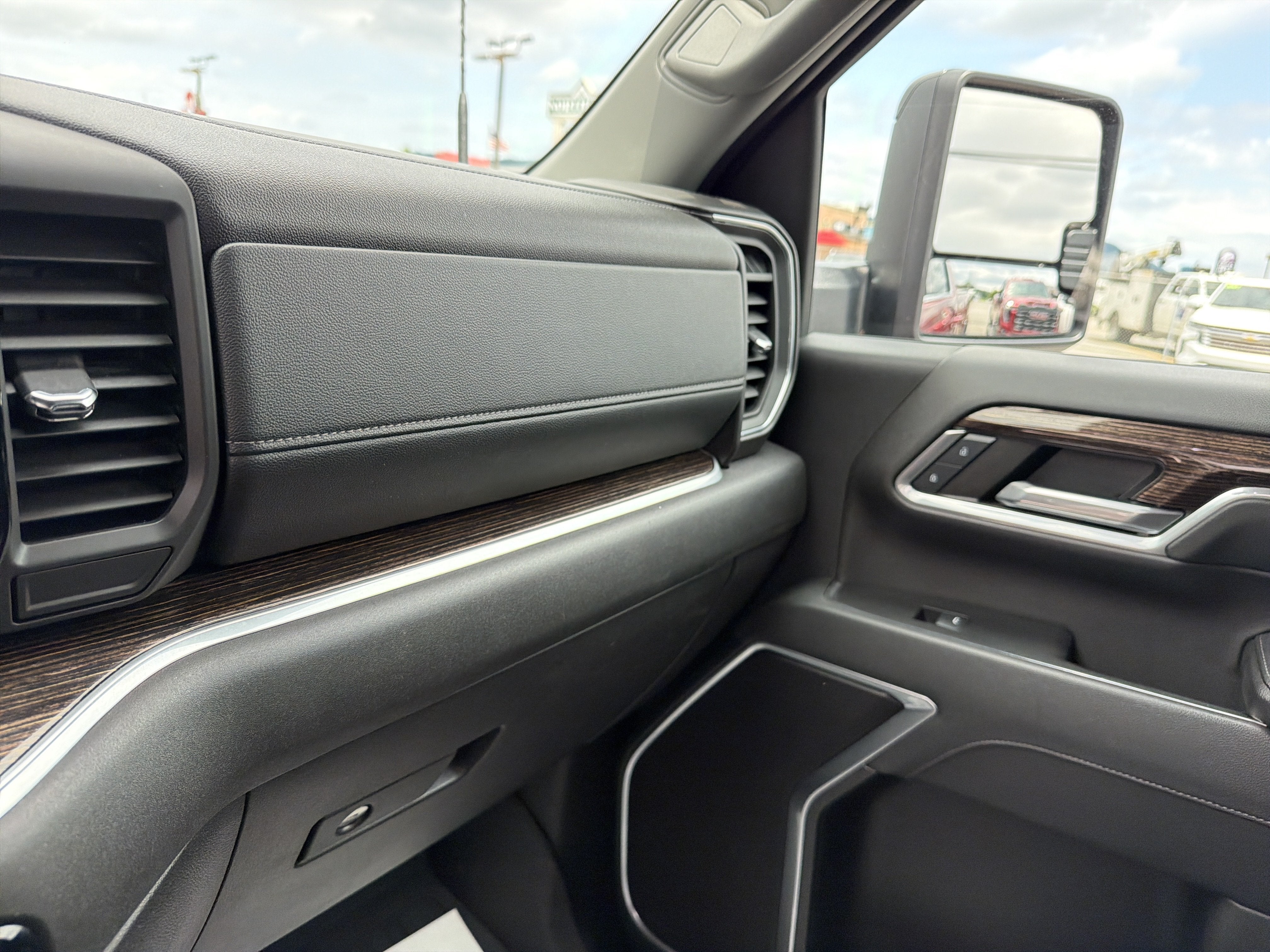 2024 GMC Sierra 2500 HD SLE
