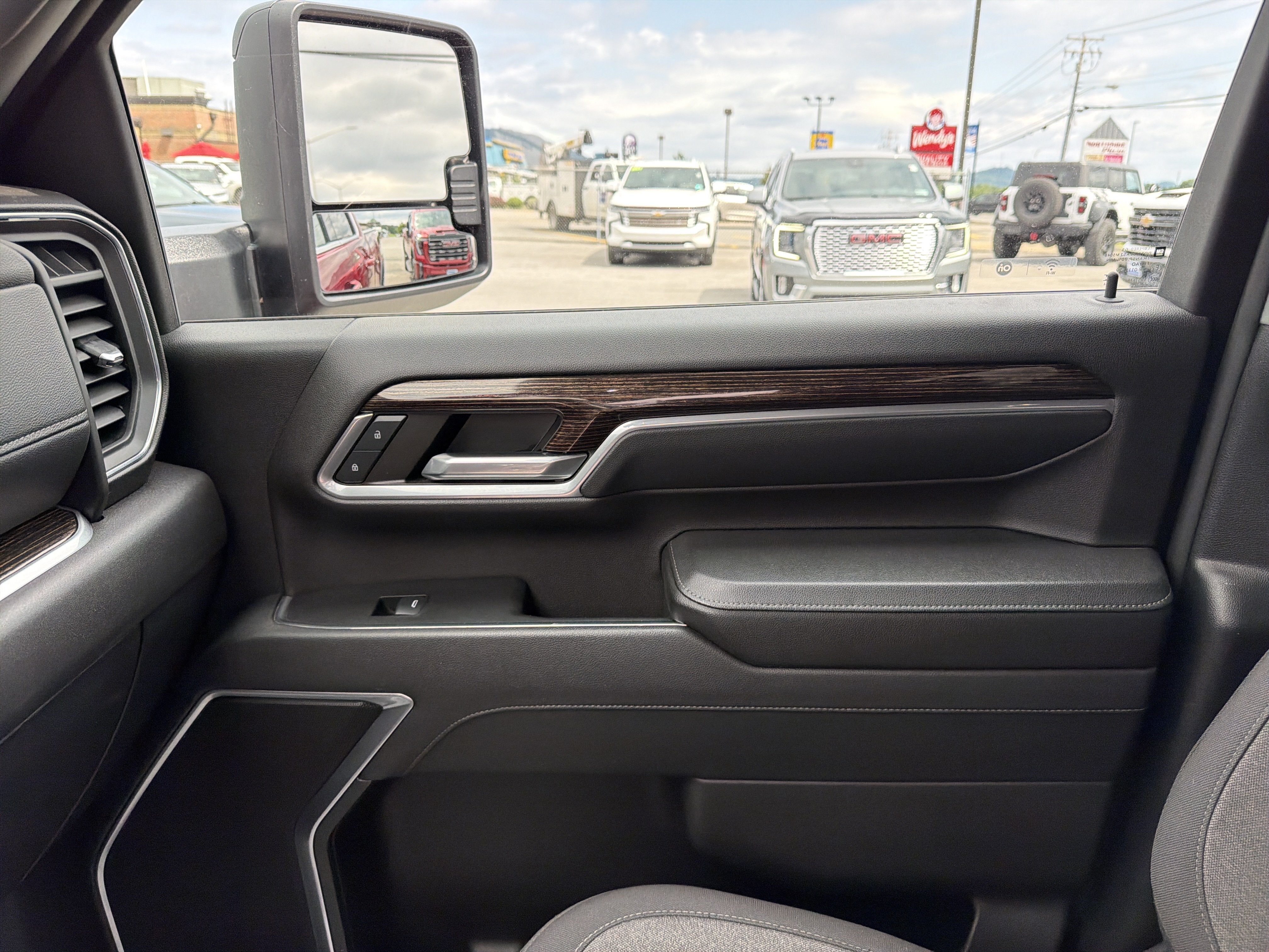 2024 GMC Sierra 2500 HD SLE