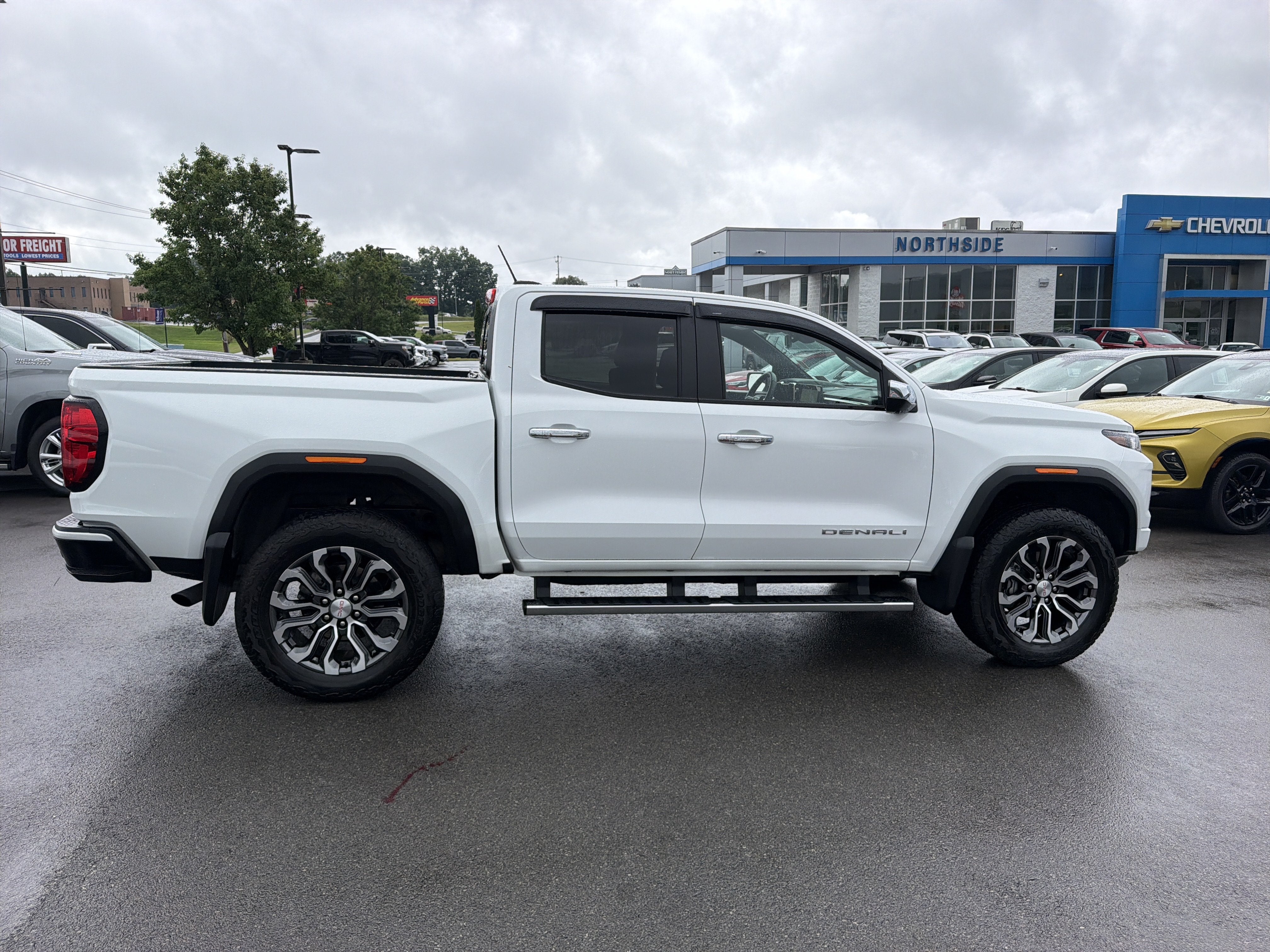 2024 GMC Canyon Denali