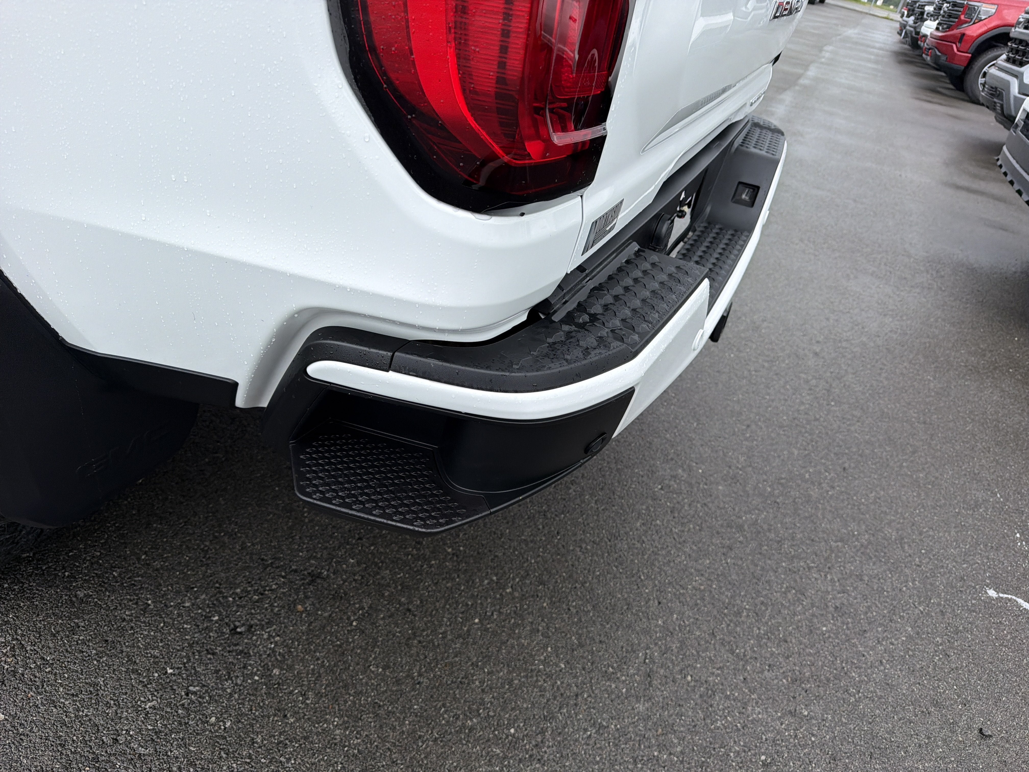 2024 GMC Canyon Denali