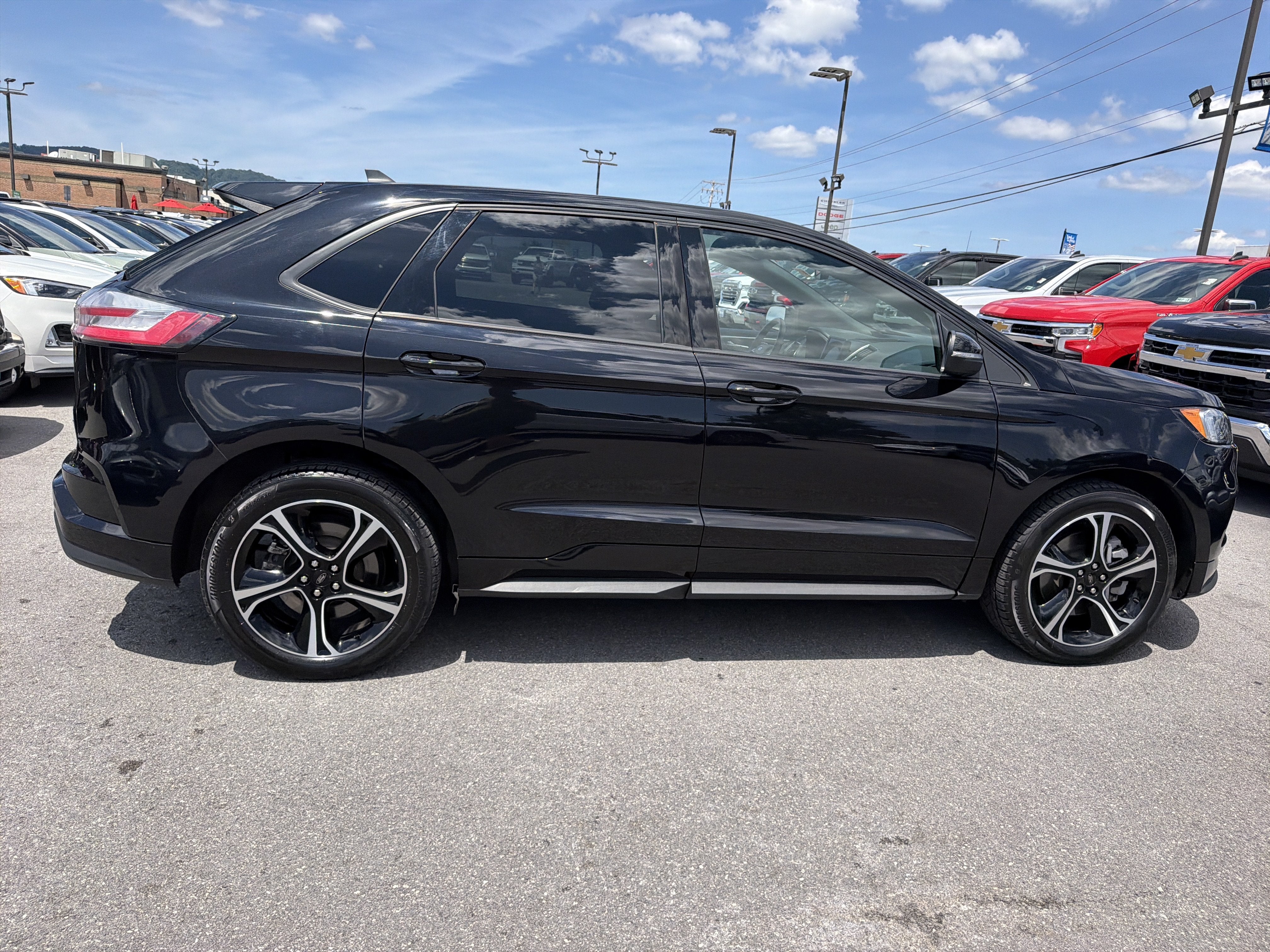 2022 Ford Edge ST