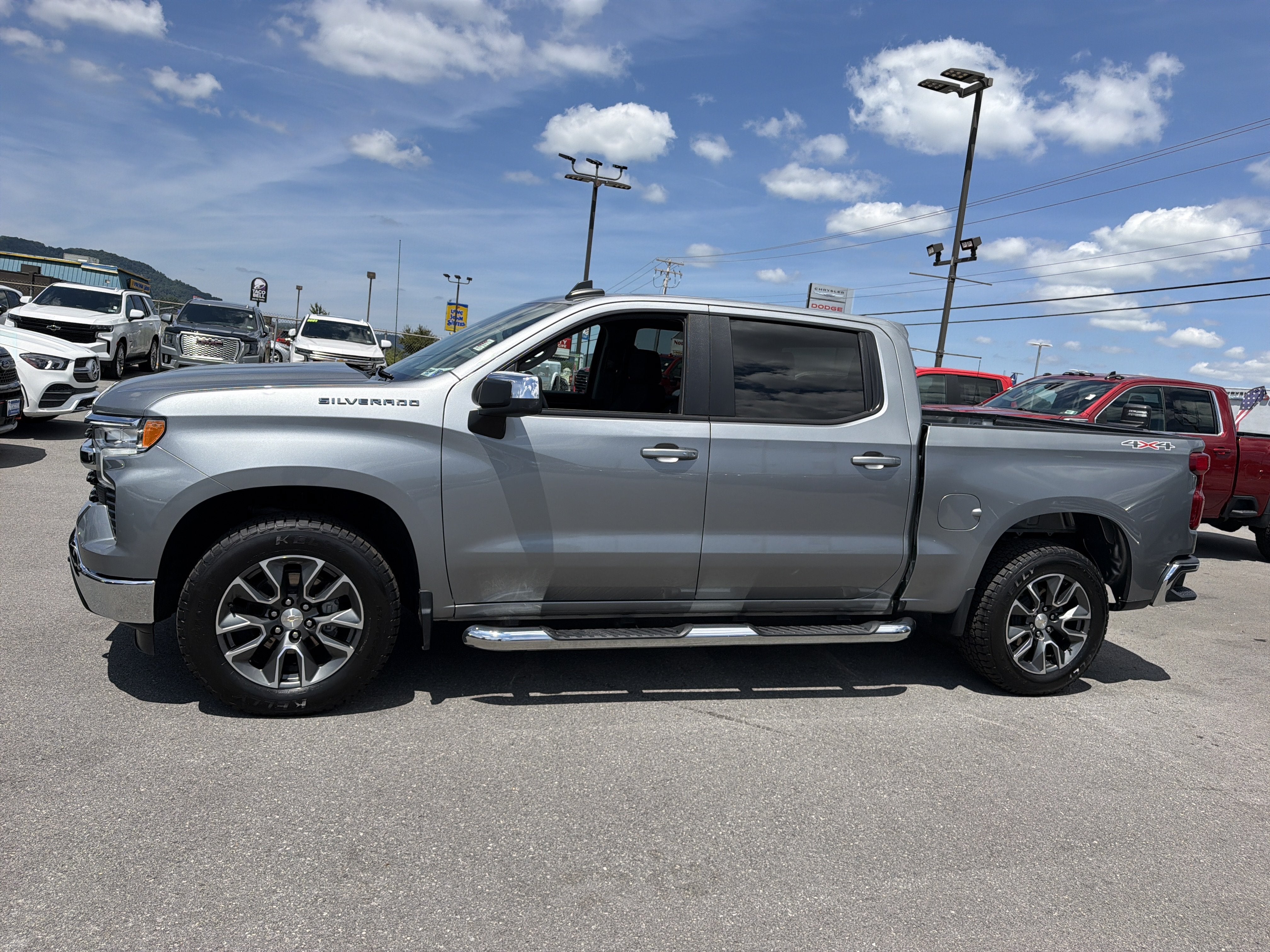 2023 Chevrolet Silverado 1500 LT (2FL)