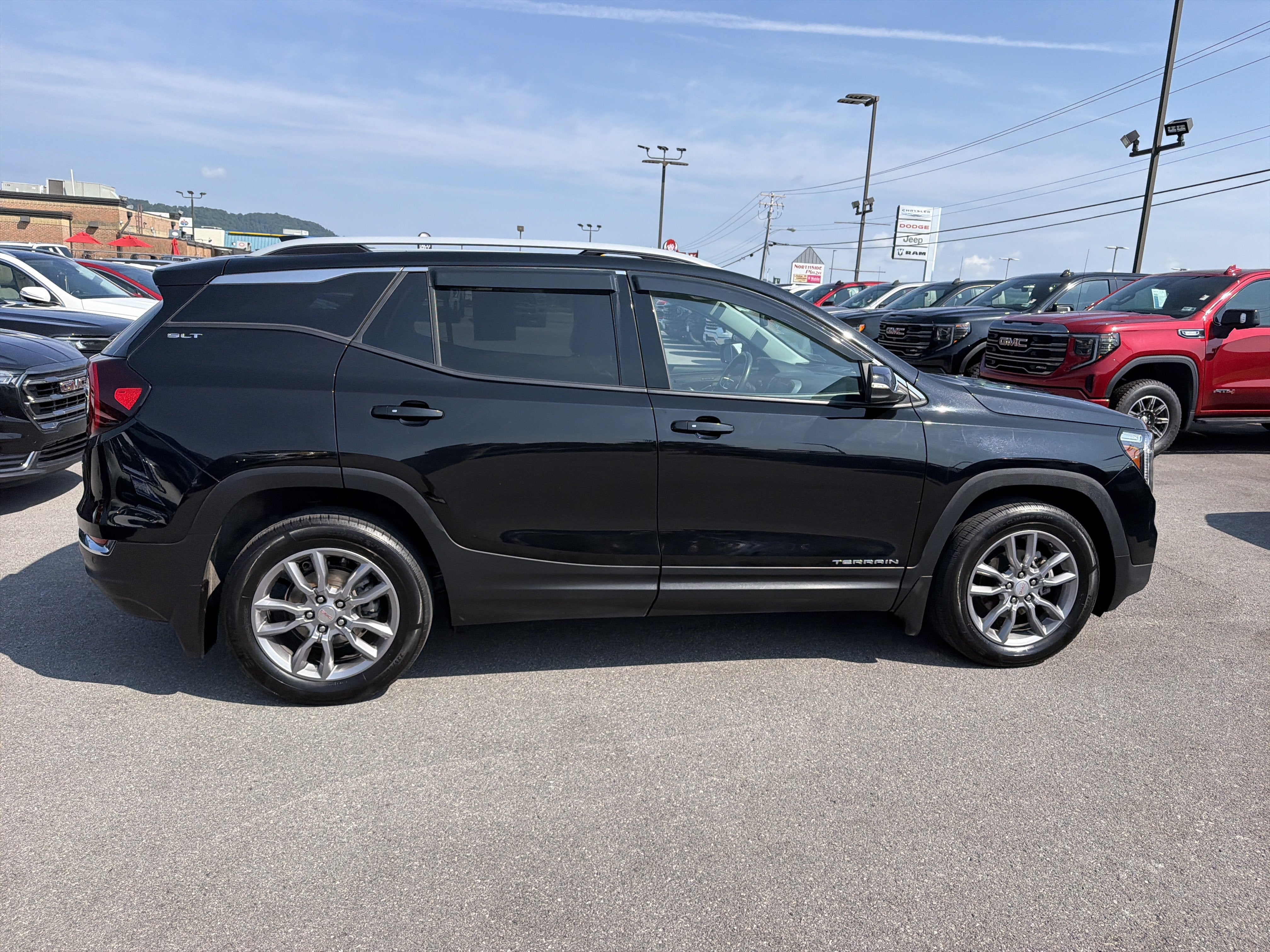 2022 GMC Terrain SLT