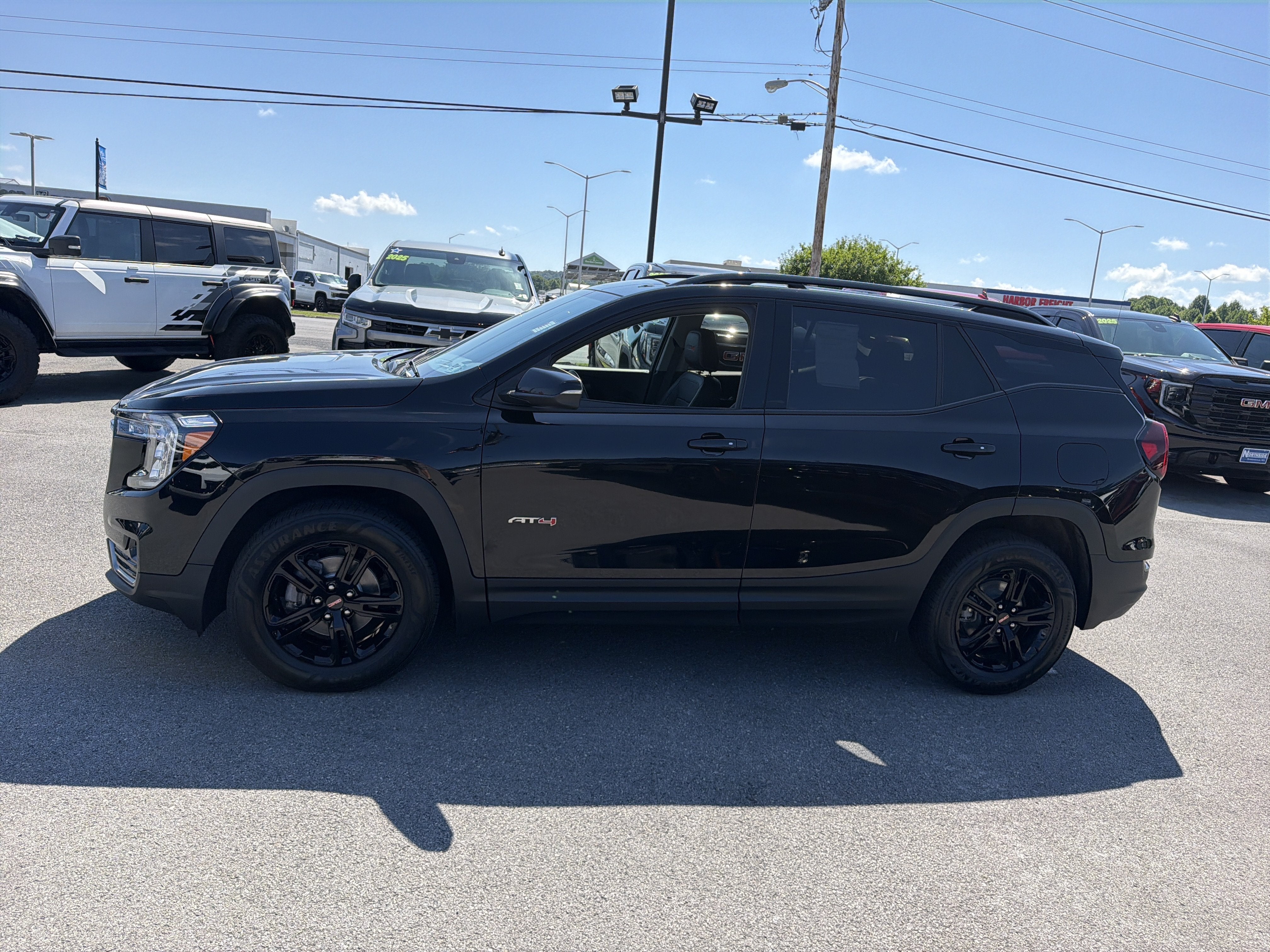 2023 GMC Terrain AT4