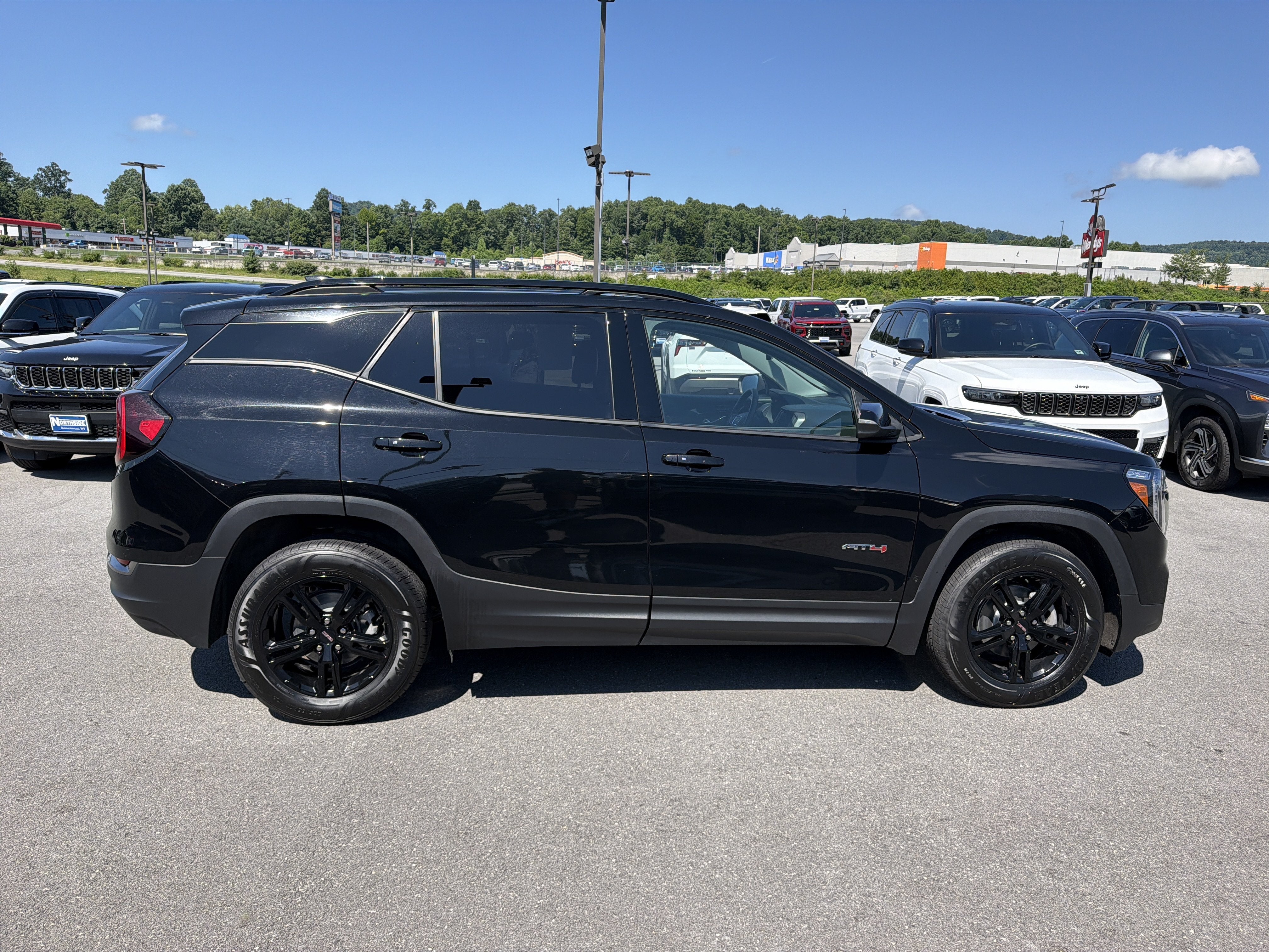 2023 GMC Terrain AT4
