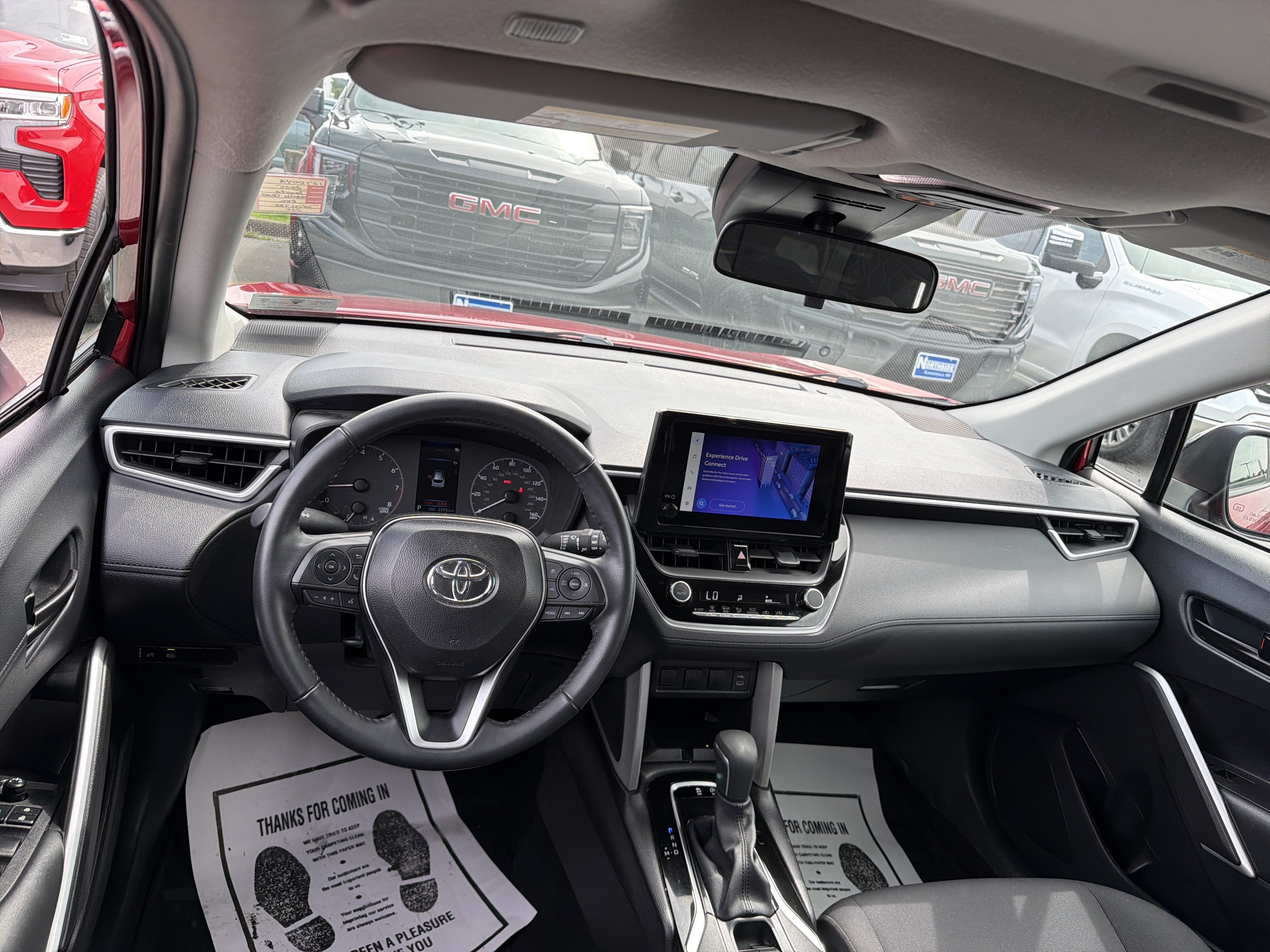 2025 Toyota Corolla Cross LE