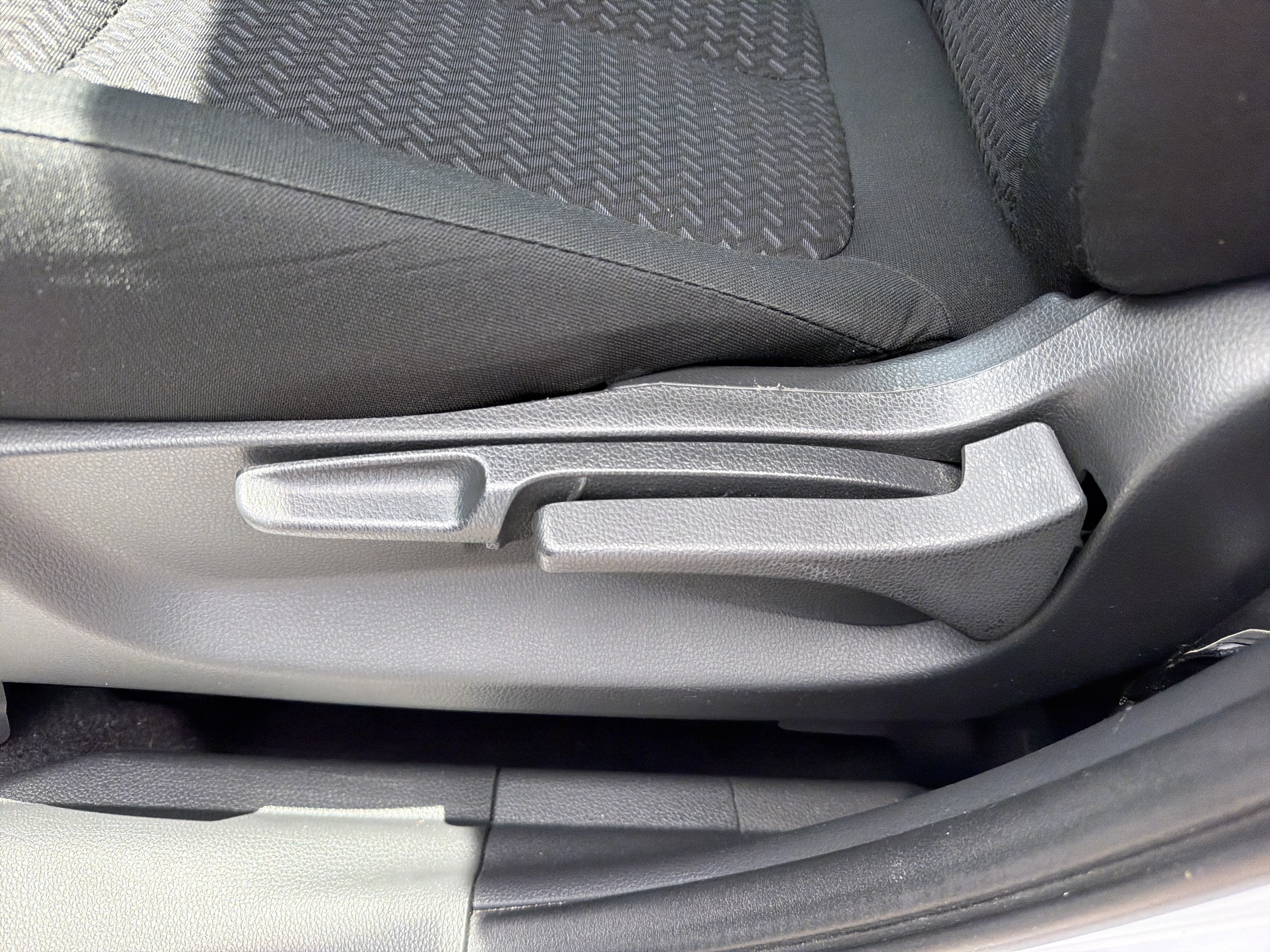 2024 Mitsubishi Eclipse Cross LE