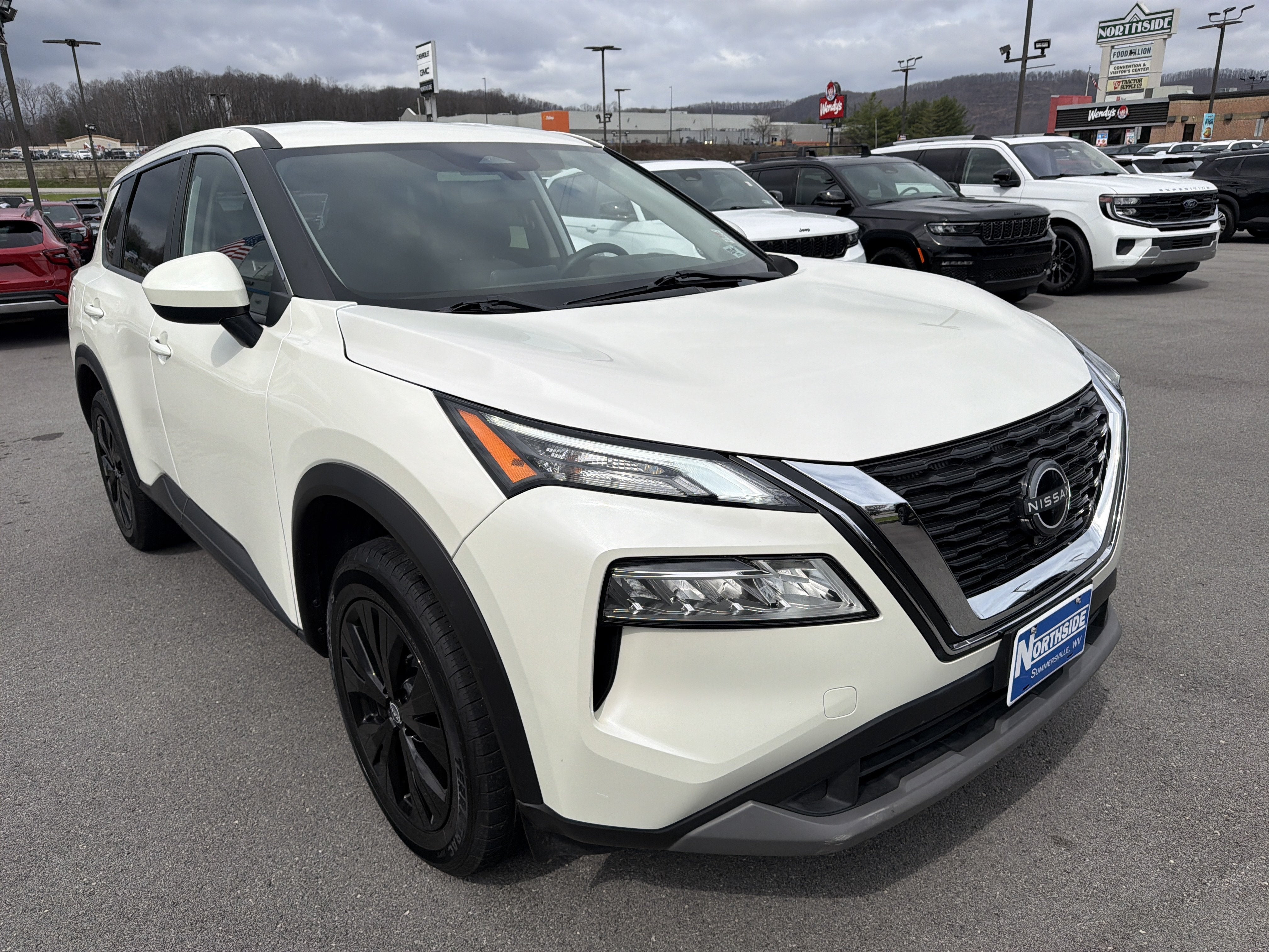 2023 Nissan Rogue SV
