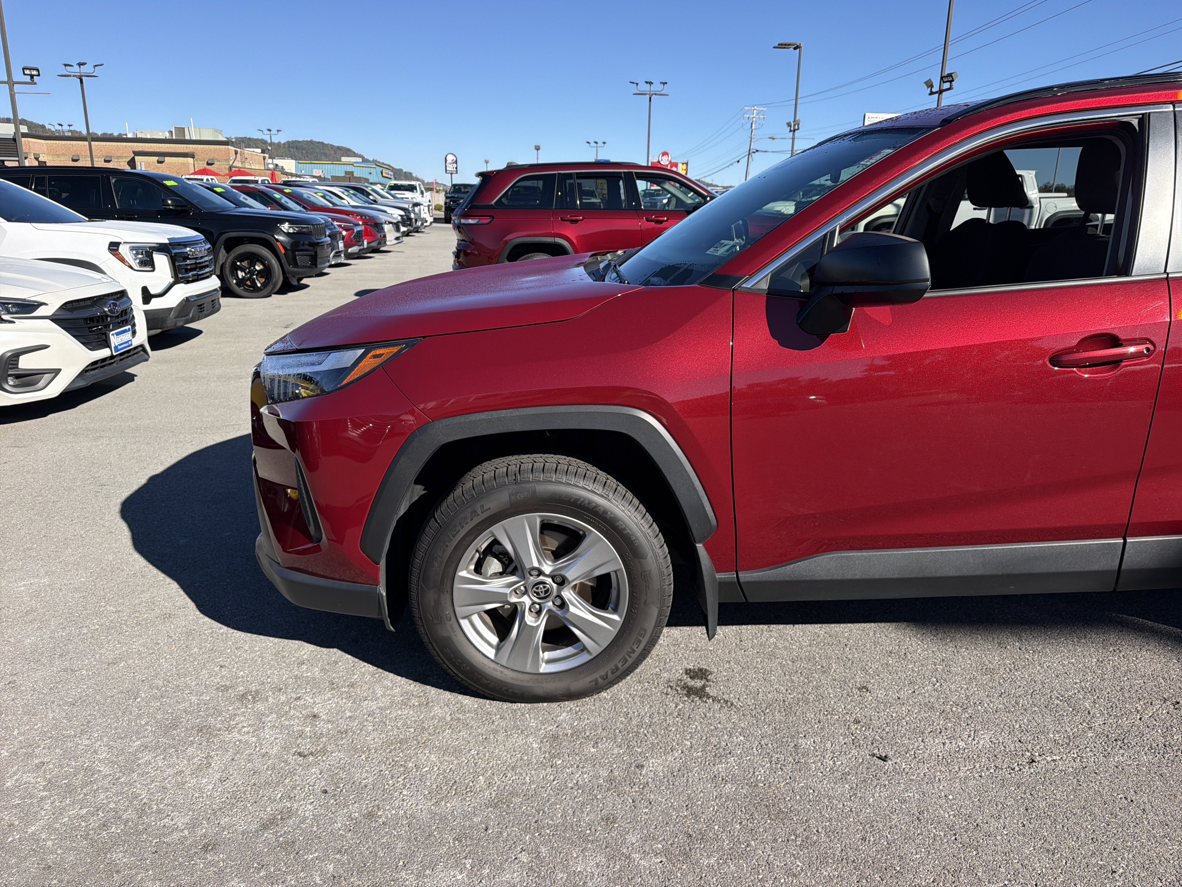 2025 Toyota RAV4 Hybrid LE