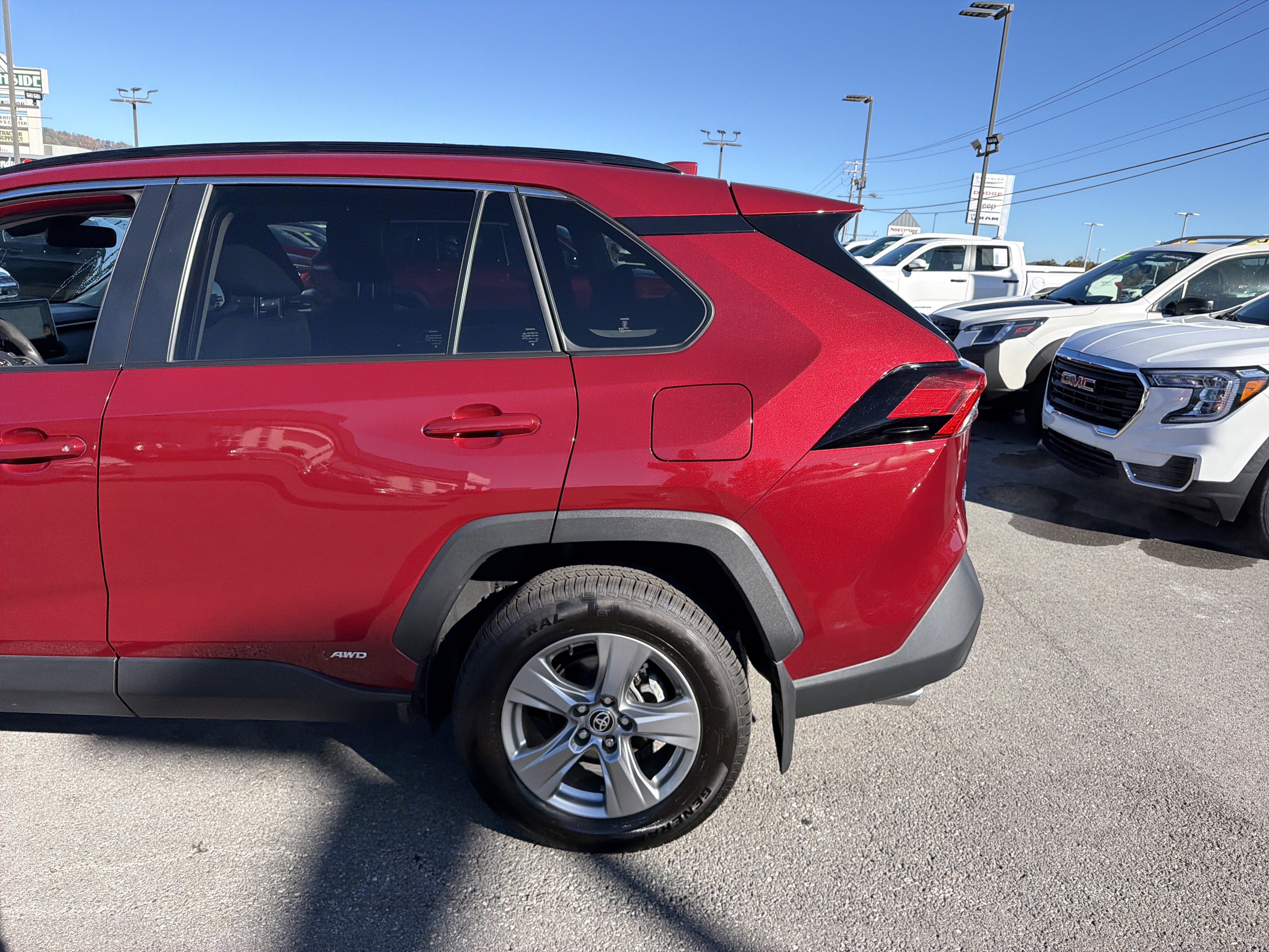 2025 Toyota RAV4 Hybrid LE