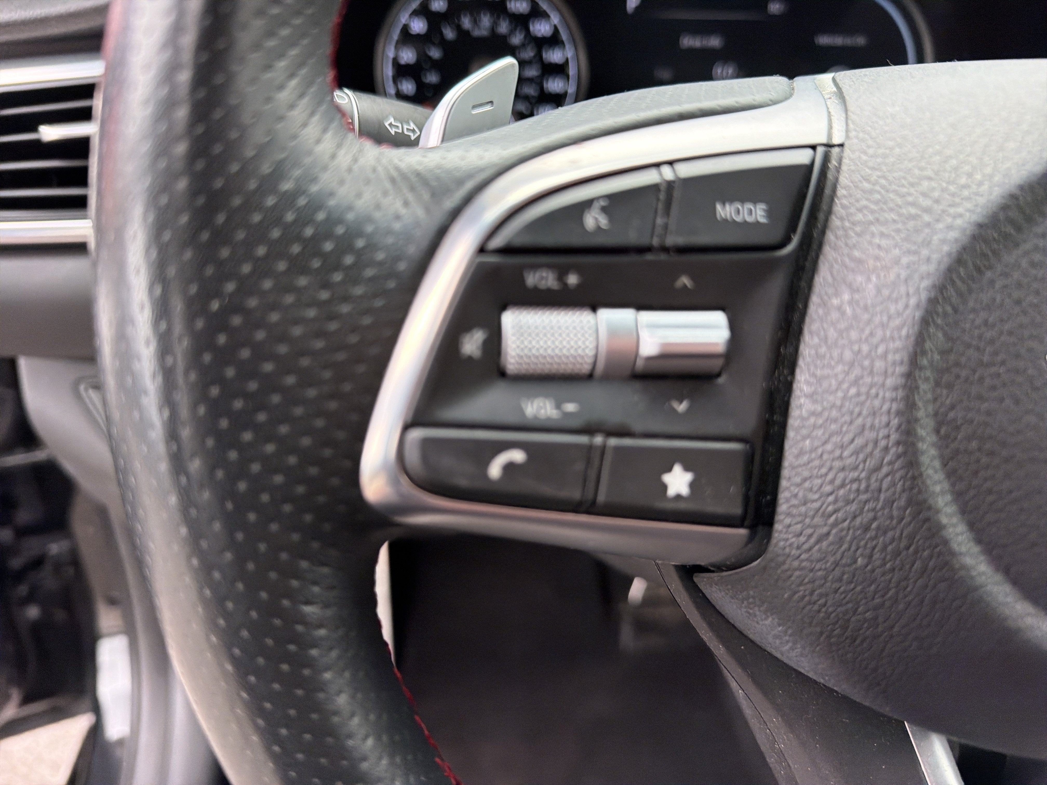 2023 Genesis G70 3.3T