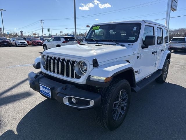 2025 Jeep Wrangler Sahara