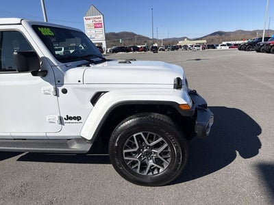 2025 Jeep Wrangler Sahara