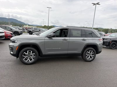 2027 Jeep Grand Cherokee Laredo X