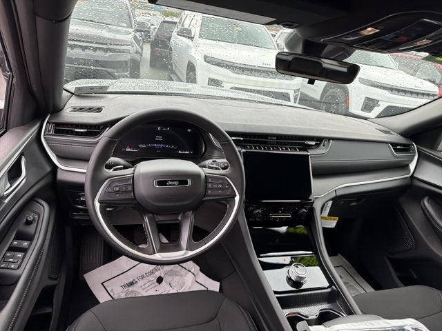 2027 Jeep Grand Cherokee Laredo X