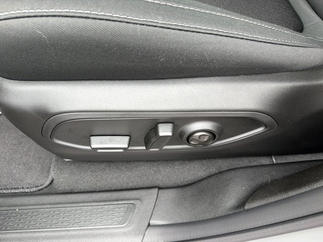 2027 Jeep Grand Cherokee Laredo X