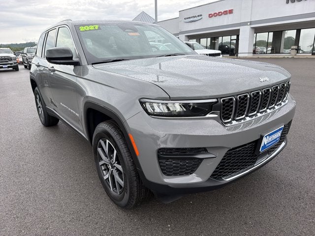 2027 Jeep Grand Cherokee Laredo X