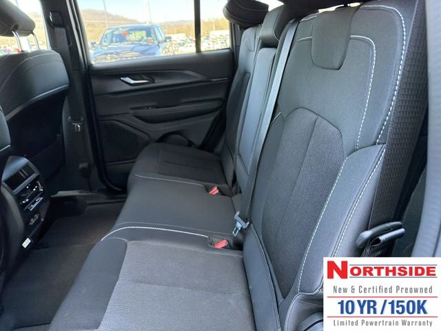 2026 Jeep Grand Cherokee GRAND CHEROKEE LAREDO X 4X4