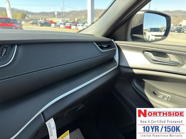 2026 Jeep Grand Cherokee GRAND CHEROKEE LAREDO X 4X4