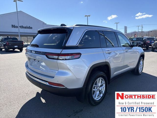 2026 Jeep Grand Cherokee GRAND CHEROKEE LAREDO X 4X4