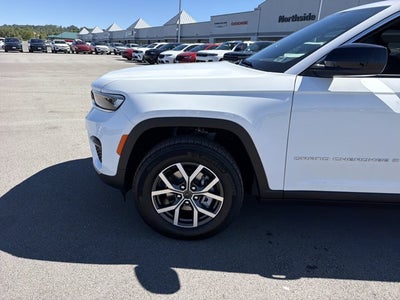 2027 Jeep Grand Cherokee Laredo X