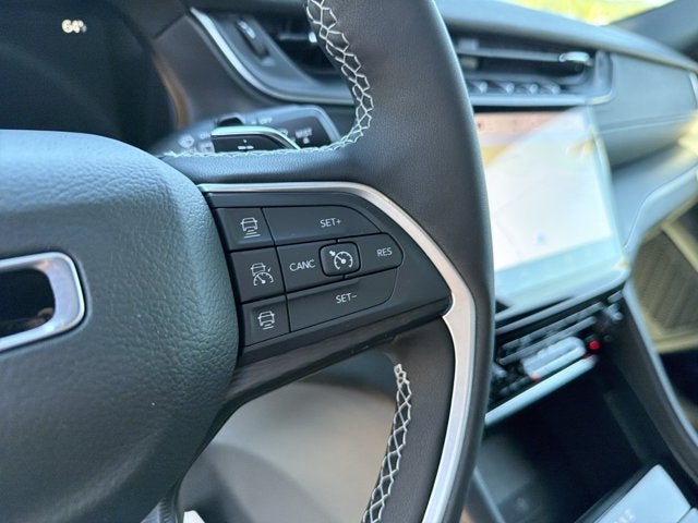 2027 Jeep Grand Cherokee Laredo X