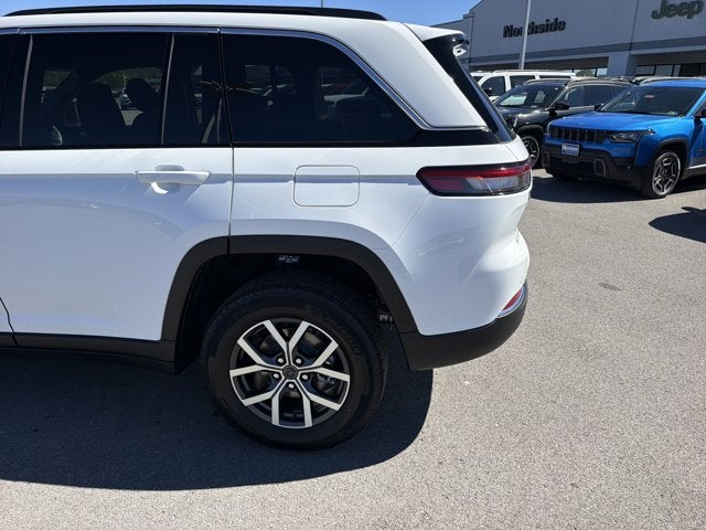 2027 Jeep Grand Cherokee Laredo X