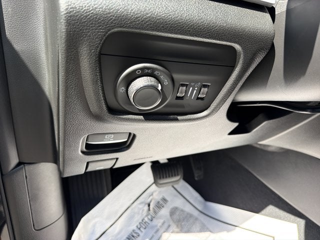 2027 Jeep Grand Cherokee Laredo X