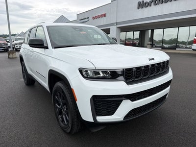 2027 Jeep Grand Cherokee Laredo Altitude