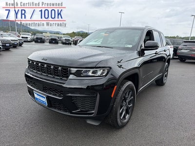 2027 Jeep Grand Cherokee Laredo Altitude