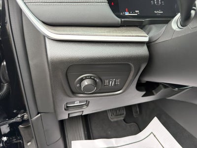 2027 Jeep Grand Cherokee Laredo Altitude