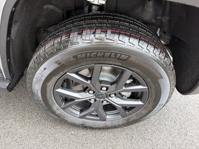 2027 Jeep Grand Cherokee Laredo Altitude