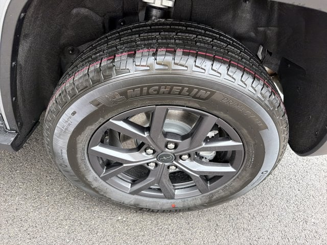 2027 Jeep Grand Cherokee Laredo Altitude